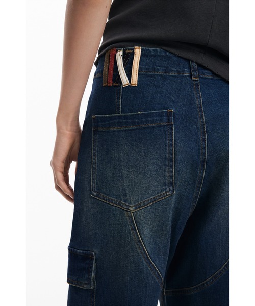 Desigual(デシグアル)の「ポケット付きバギージーンズ(デニムパンツ・レディース・ブルー・36/38/44/34/40/42)」の5枚目の写真