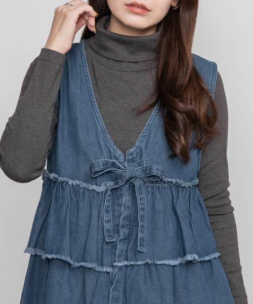 RCD(アールシーディー)の「コットンハイネックカットソー(Tシャツ/カットソー・レディース・グレイッシュベージュ/ブラック/チャコールグレー/オフホワイト・4L/LL/M/3L/L)」の1枚目の写真