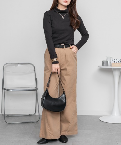 RCD(アールシーディー)の「コットンハイネックカットソー(Tシャツ/カットソー・レディース・グレイッシュベージュ/ブラック/チャコールグレー/オフホワイト・4L/LL/M/3L/L)」の20枚目の写真