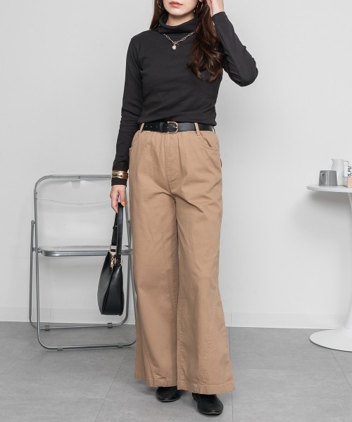 RCD(アールシーディー)の「コットンハイネックカットソー(Tシャツ/カットソー・レディース・グレイッシュベージュ/ブラック/チャコールグレー/オフホワイト・4L/LL/M/3L/L)」の21枚目の写真