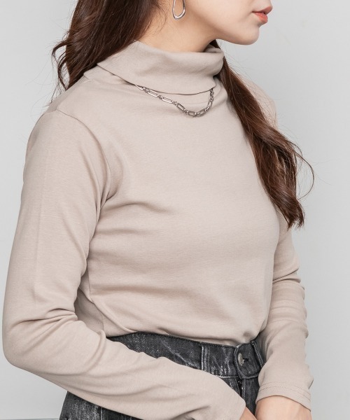 RCD(アールシーディー)の「コットンハイネックカットソー(Tシャツ/カットソー・レディース・グレイッシュベージュ/ブラック/チャコールグレー/オフホワイト・4L/LL/M/3L/L)」の12枚目の写真