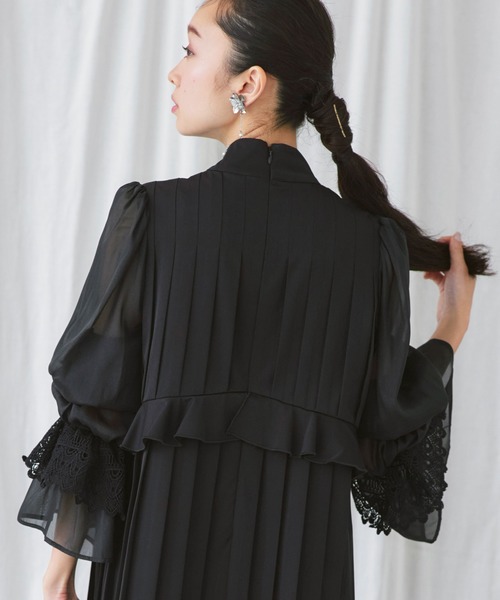 RUIRUE BOUTIQUE(ルイルエブティック)の「オケージョンドレス 結婚式 ストレッチ | クラシカル パフスリーブ プリーツ ドレス | 二次会 披露宴 美脚 ワンピース オケージョン お呼ばれ パーティードレス(ドレス・レディース・ネイビー/ベージュ/ブラック・S/M/L/LL)」の18枚目の写真