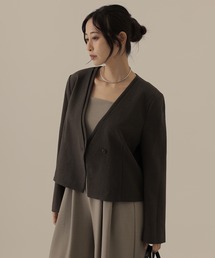 single button collarless jacket