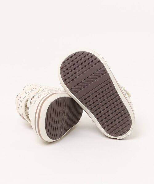 CONVERSE（コンバース）の「converse コンバース BABY ALL STAR BS V-1 / TABEKKO DOUBUTSU ベビーシューズ 子供靴(ベビーオールスターBSV-1/たべっ子どうぶつ) 37303640（スニーカー・キッズ・アイボリー・12cm/12.5cm/13.0cm/13.5cm/14.0cm/14.5cm/15.0cm）」の3枚目の写真