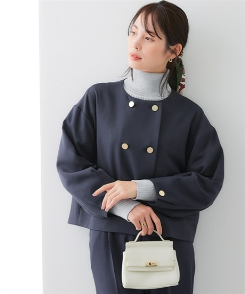 7days Life Styling（セブンデイズライフスタイリング）の「【レディーススーツ】ドビー素材ダブルブレストショートジャケットパンツスーツ（ノーカラージャケット＋セミワイドパンツ）<大きいサイズ有>（スーツセット・レディース・ネイビー/ブラック・S/M/L/LL/3L/4L/5L）」の7枚目の写真