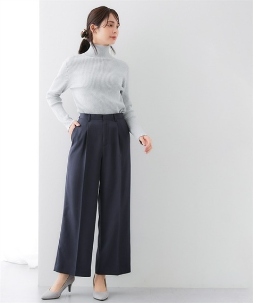 7days Life Styling（セブンデイズライフスタイリング）の「【レディーススーツ】ドビー素材ダブルブレストショートジャケットパンツスーツ（ノーカラージャケット＋セミワイドパンツ）<大きいサイズ有>（スーツセット・レディース・ネイビー/ブラック・S/M/L/LL/3L/4L/5L）」の9枚目の写真