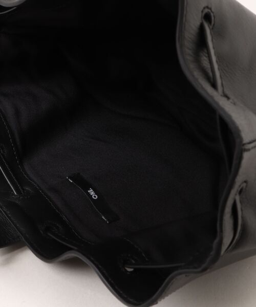 ONE.(ワンドット)の「【ONE. /ワンドット】/ ワンハンドルレザーハンドBAG/ ONE-004(ショルダーバッグ・メンズ・ブラック・FREE)」の4枚目の写真