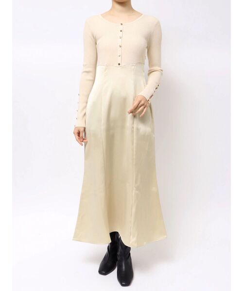 LAGUNAMOON(ラグナムーン)の「ボタンニットドッキングナローワンピース(ワンピース・レディース・カーキ/アイボリー・SMALL/MEDIUM)」の2枚目の写真