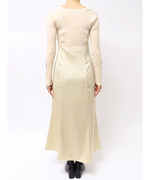 LAGUNAMOON(ラグナムーン)の「ボタンニットドッキングナローワンピース(ワンピース・レディース・カーキ/アイボリー・SMALL/MEDIUM)」の11枚目の写真
