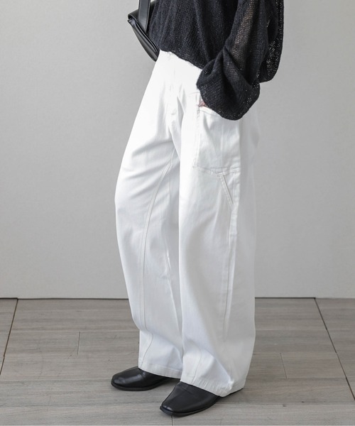 La-gemme(ラジェム)の「パネルラインアシンメトリーワイドパンツ(その他パンツ・レディース・ブラック/オリーブ/ホワイト・M/L)」の1枚目の写真