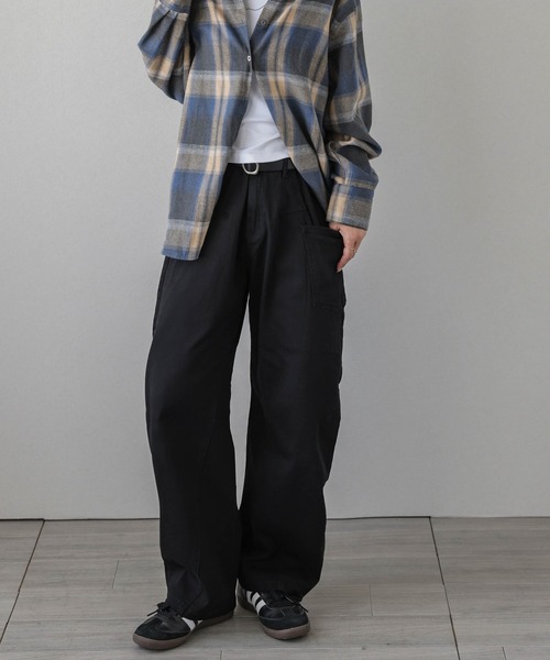 La-gemme(ラジェム)の「パネルラインアシンメトリーワイドパンツ(その他パンツ・レディース・ブラック/オリーブ/ホワイト・M/L)」の9枚目の写真