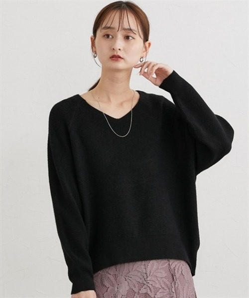 nissen(ニッセン)の「もちもち素材 畔編みVネックラグランスリーブニット(ニット/セーター・レディース・グレイッシュベージュ/ブラック/ブルー系/杢グレー/オフホワイト・M/S/LL/L)」の13枚目の写真
