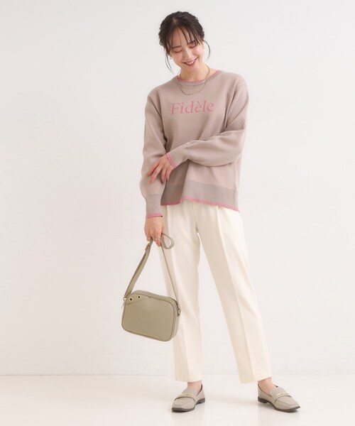 SHOO・LA・RUE(シューラルー)の「ハトメボックスショルダーバッグ(ショルダーバッグ・レディース・ナチュラル/ブラック/ボルドー・00)」の7枚目の写真