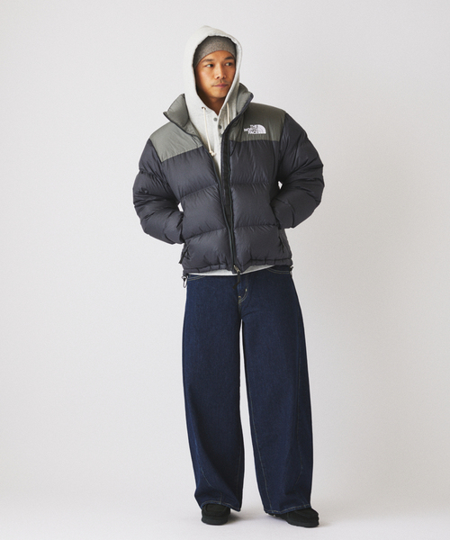 THE NORTH FACE(ザノースフェイス)の「THE NORTH FACE / ノースフェイス ヌプシ ジャケット ND92555(ダウンジャケット/コート・メンズ・チャコールグレー/ブラック/レッド・MEDIUM/LARGE)」の5枚目の写真