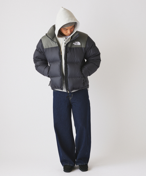 THE NORTH FACE(ザノースフェイス)の「THE NORTH FACE / ノースフェイス ヌプシ ジャケット ND92555(ダウンジャケット/コート・メンズ・チャコールグレー/ブラック/レッド・MEDIUM/LARGE)」の18枚目の写真