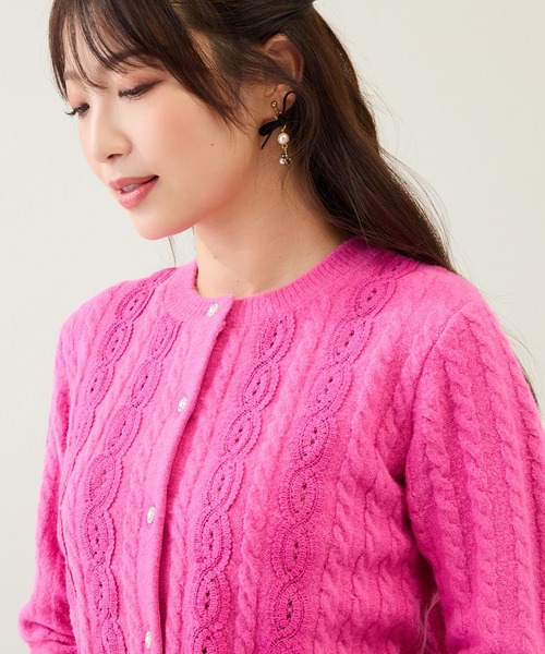 Rose Tiara(ローズティアラ)の「レース×ケーブル編みニットカーディガン(カーディガン/ボレロ・レディース・ピンク/ブラック・46/42/38)」の16枚目の写真