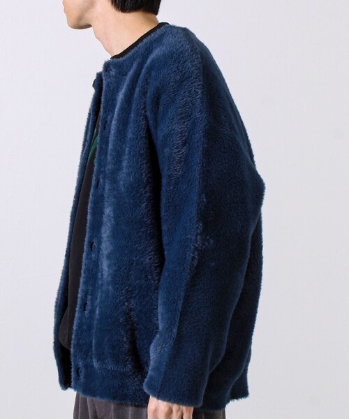 GLOSTER(グロスター)の「モヘヤライク シャギークルーネックカーディガン(カーディガン/ボレロ・メンズ・ブラウン/グレイッシュブルー/ブラック/パープル・S/M/L)」の14枚目の写真