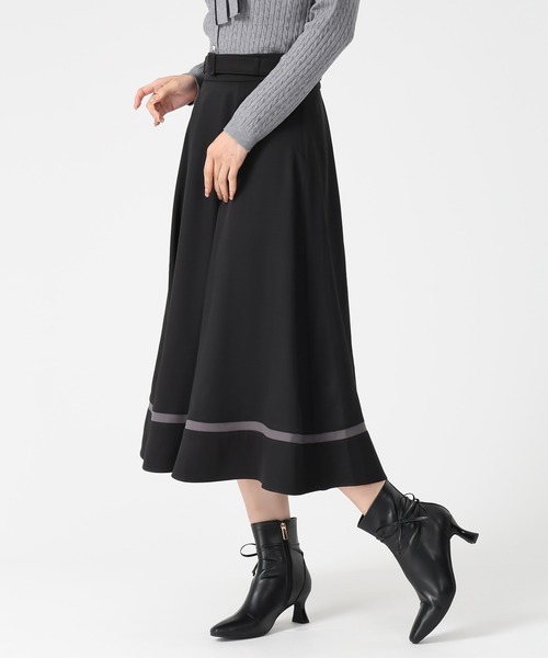 MISCH MASCH（ミッシュマッシュ）の「裾配色フレアスカート（スカート・レディース・ライトグレー/ブラック/ワイン/チャコールグレー・S/M）」の9枚目の写真