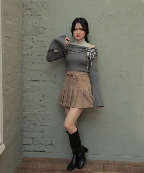 M DOLLY(エムドリー)の「*M DOLLY original* lace up terra knit tops/レースアップテッラニットトップス(ニット/セーター・レディース・ベージュ/グレー・FREE)」の8枚目の写真