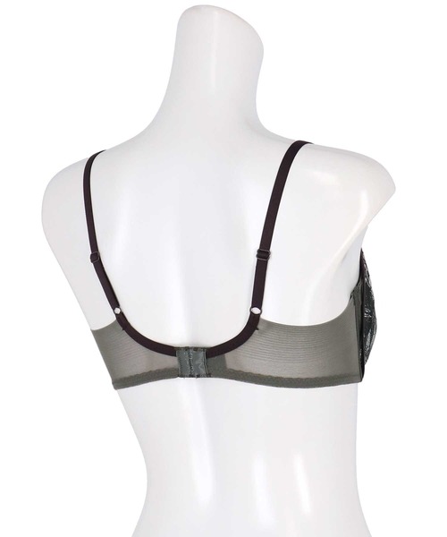 AMPHI（アンフィ）の「「otona MUSEコラボ」「BRAGENIC ブラジェニック ぴたっとフィットタイプ」　ノンワイヤーブラ（ブラジャー・レディース・サックスブルー/レッド/グリーン/アイボリー/ブラウン・C70/C65/B75/B70/B65/A75/A70/F75/F70/F65/E80/E75/E70/E65/D80/D75/D70/D65/C80/C75）」の11枚目の写真