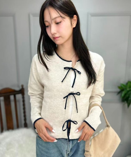 mebole(メボレ)の「Ribbon Front Cardigan(カーディガン/ボレロ・レディース・アイボリー/ブルー/グレー・FREE)」の2枚目の写真