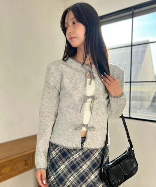 mebole(メボレ)の「Ribbon Front Cardigan(カーディガン/ボレロ・レディース・アイボリー/ブルー/グレー・FREE)」の22枚目の写真