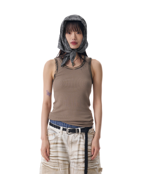 AAKAM(アーカム)の「Eyelet Contrast Camo Sleeveless (Beige)(Tシャツ/カットソー・レディース・その他・1/2)」の2枚目の写真
