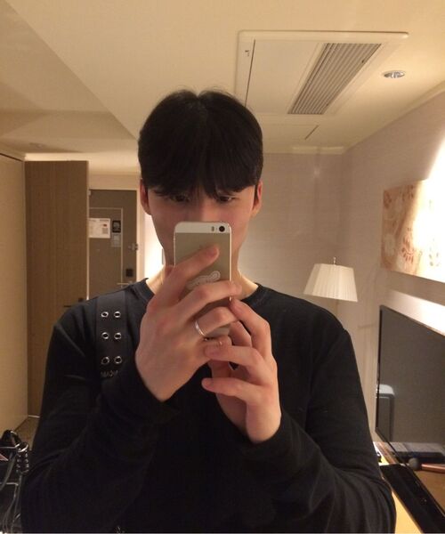 AAKAM(アーカム)の「Side Eyelet Long Sleeve (Black)(Tシャツ/カットソー・レディース・その他・1/2)」の10枚目の写真