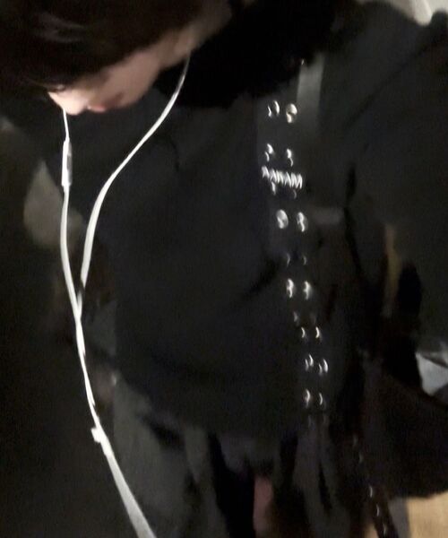 AAKAM(アーカム)の「Side Eyelet Long Sleeve (Black)(Tシャツ/カットソー・レディース・その他・1/2)」の2枚目の写真