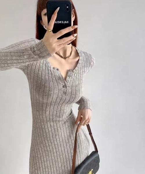 SHEPP(シープ)の「ヘンリーネックリブニットロングワンピース(ワンピース・レディース・ブラック/グレー/オートミール・M/L)」の10枚目の写真
