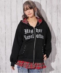 GORGE（ゴージ）の「《フェイクレイヤードスタッズ付ロゴジップ》裏起毛ストリートパーカー（パーカー・レディース）」