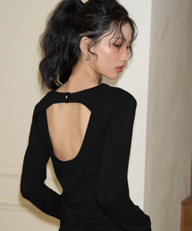 SALON DE YOHN（サロンドヨーン）の「Back Point Sleeve T_ Black（Tシャツ/カットソー）」