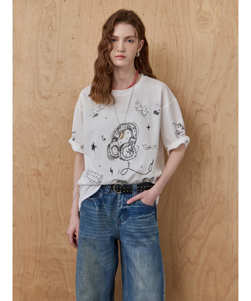 MAXZA（マージャコレクション）の「ビーズヘッドセットドゥードゥルプリントラウンドネックTシャツ（Tシャツ/カットソー・レディース・ホワイト・FREE）」の3枚目の写真