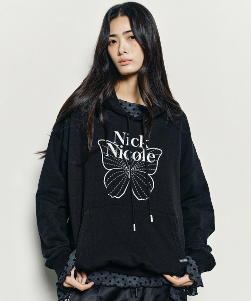 NICK&NICOLE(ニックアンドニコール)の「BUTTERFLY SIGNATURE HOODIE_BLACK WHITE(パーカー・レディース・その他・FREE)」の1枚目の写真