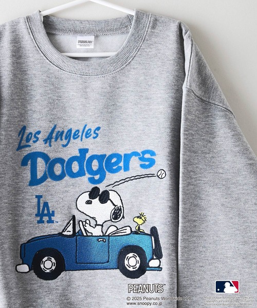 PEANUTS（ピーナッツ）の「【PEANUTS×MLB】オリジナルデザイン KIDS裏起毛トレーナー キッズサイズ ヤンキース ドジャース カブス キャラクター（スウェット・キッズ・ブラック系その他3/ベージュ系その他3/グレー系その他/グレー系その他2/ブルー系その他/ベージュ系その他2・140cm/150cm/160cm/130cm）」の7枚目の写真