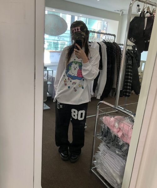 ITZAVIBE（イッザバイブ）の「08 MINI LOGO SWEAT PANTS - BLACK（スウェットパンツ・レディース・その他・LARGE/MEDIUM）」の5枚目の写真