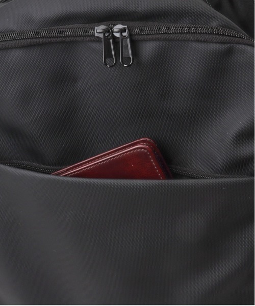 BACKYARD FAMILY(バックヤードファミリー)の「UNITED CLASSY ユナイテッドクラッシー ビジネスリュック(バックパック/リュック・メンズ・ブラック・FREE)」の6枚目の写真