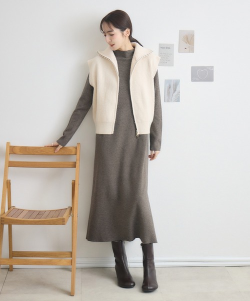 RU.TI.LE（ルチル）の「【RU.TI.LE】ハイネックニットワンピース（ワンピース・レディース・モカ/ベージュ・MEDIUM）」の4枚目の写真