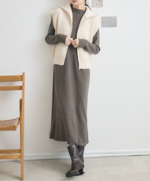 RU.TI.LE（ルチル）の「【RU.TI.LE】ハイネックニットワンピース（ワンピース・レディース・モカ/ベージュ・MEDIUM）」の5枚目の写真