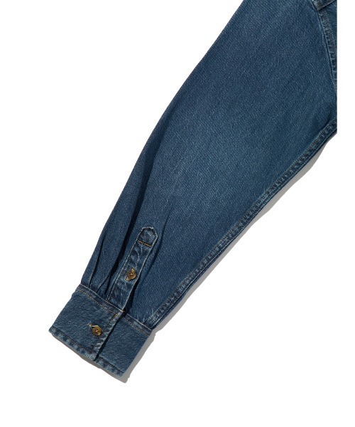 Levi's(リーバイス)の「Levi's/リーバイス ハーリー ボーイフレンドシャツ(シャツ/ブラウス・レディース・インディゴブルー・M/S/XS)」の5枚目の写真