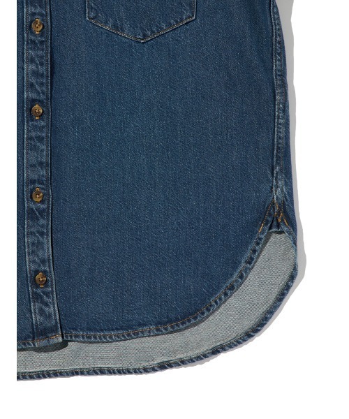 Levi's(リーバイス)の「Levi's/リーバイス ハーリー ボーイフレンドシャツ(シャツ/ブラウス・レディース・インディゴブルー・M/S/XS)」の6枚目の写真