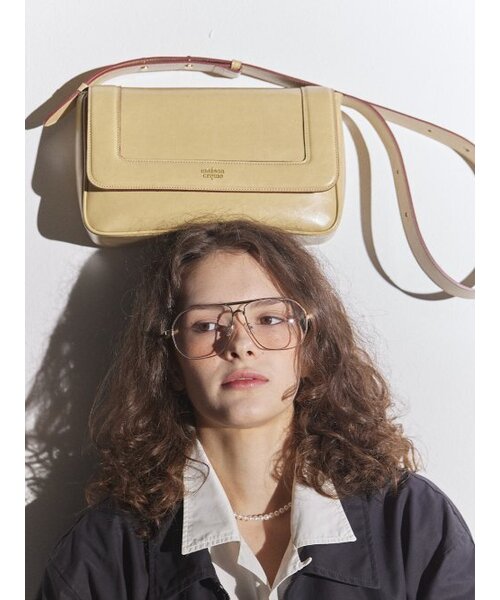 MAISON CREME(メゾンクレム)の「Red Crust Baguette bag_Butter Yellow(メッセンジャーバッグ・レディース・イエロー・FREE)」の2枚目の写真