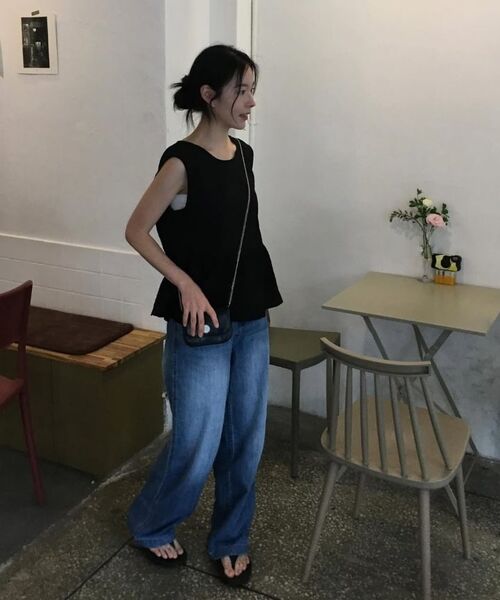 MELLOTORY（メロートリー）の「バックリボンノースリーブブラウス（ブラック）（Tシャツ/カットソー・レディース・ブラック・FREE）」の4枚目の写真