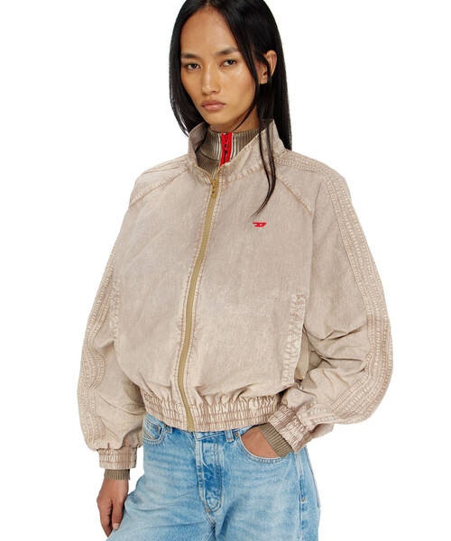 DIESEL(ディーゼル)の「ウィメンズ ジャケット G-ARDEN(ナイロンジャケット・レディース・ライトブラウン・38/40/42/44)」の6枚目の写真