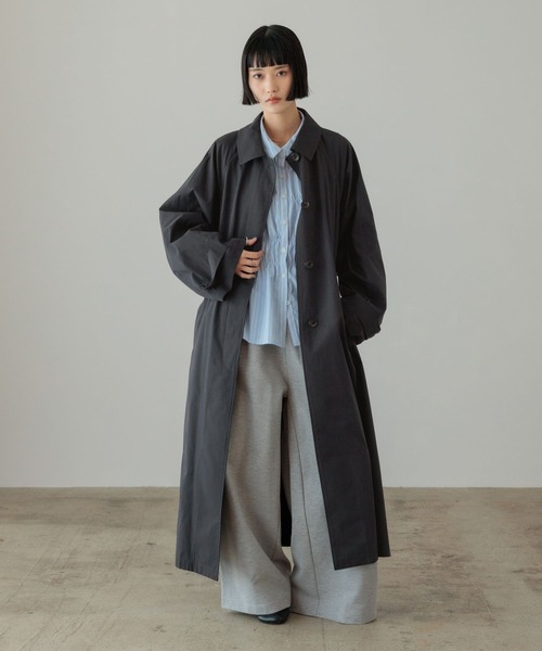 LOWRYS FARM（ローリーズファーム）の「ステンカラーコート 636403（ステンカラーコート・レディース・ベージュ/ネイビー・FREE）」の2枚目の写真