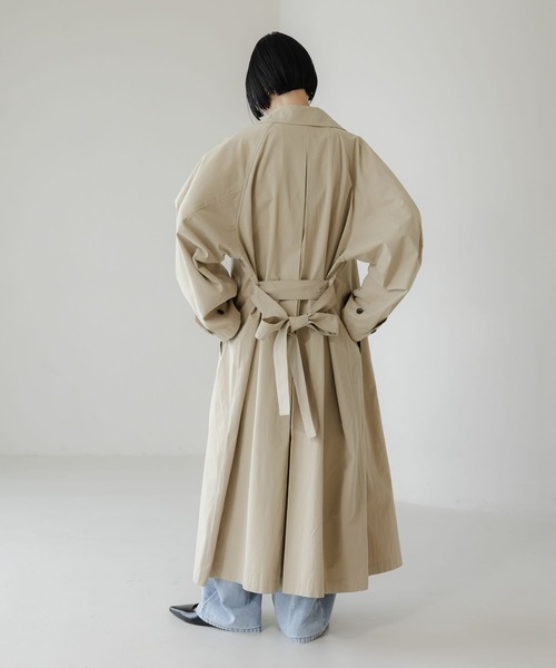 LOWRYS FARM（ローリーズファーム）の「ステンカラーコート 636403（ステンカラーコート・レディース・ベージュ/ネイビー・FREE）」の5枚目の写真