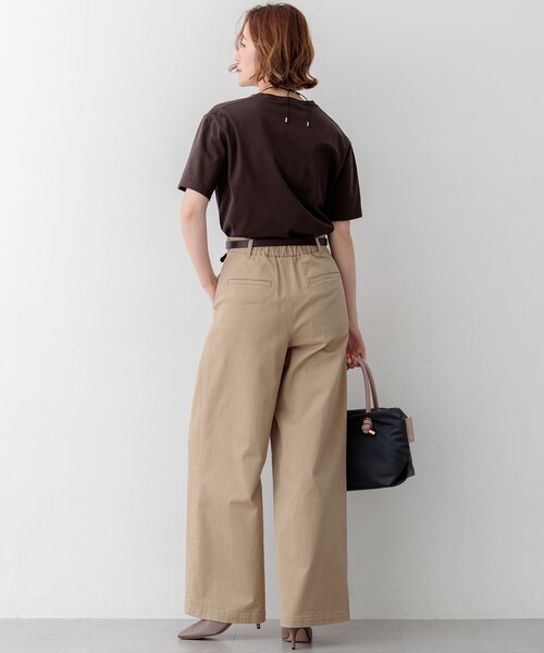 23区 L（ニジュウサンクオオキイサイズ）の「ストレッチギャバ チノ ワイド パンツ（その他パンツ・レディース・ベージュ系・50/48/46/44）」の12枚目の写真