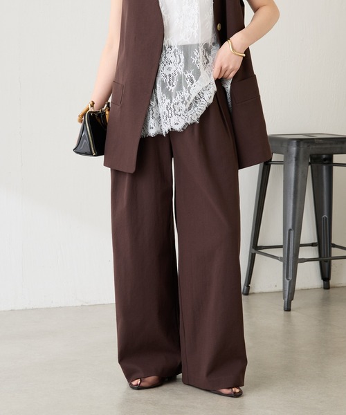 COLLAGE GALLARDAGALANTE（コラージュガリャルダガランテ）の「シェルタリング3タックパンツ/セットアップ可/WEB限定サイズ展開（スラックス・レディース・ブラウン/ホワイト/グリーン・0/1/TM/PS）」の2枚目の写真
