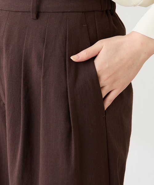 COLLAGE GALLARDAGALANTE（コラージュガリャルダガランテ）の「シェルタリング3タックパンツ/セットアップ可/WEB限定サイズ展開（スラックス・レディース・ブラウン/ホワイト/グリーン・0/1/TM/PS）」の5枚目の写真