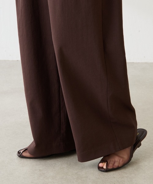 COLLAGE GALLARDAGALANTE（コラージュガリャルダガランテ）の「シェルタリング3タックパンツ/セットアップ可/WEB限定サイズ展開（スラックス・レディース・ブラウン/ホワイト/グリーン・0/1/TM/PS）」の6枚目の写真